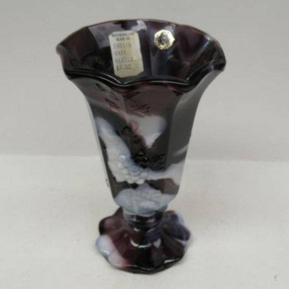 Westmoreland Purple Slag Glass PANELED GRAPE 6 Inch High Flower Vase, OL - Picture 1 of 4